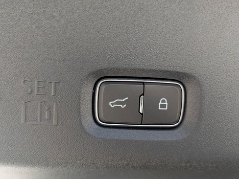 New 2026 Ford Expedition Active image 14