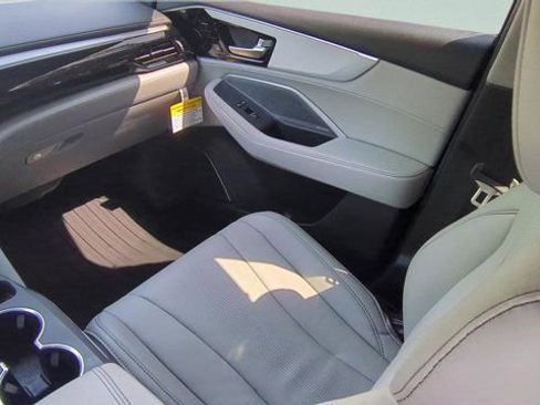 Certified 2026 Acura MDX w/ Technology Package image 21