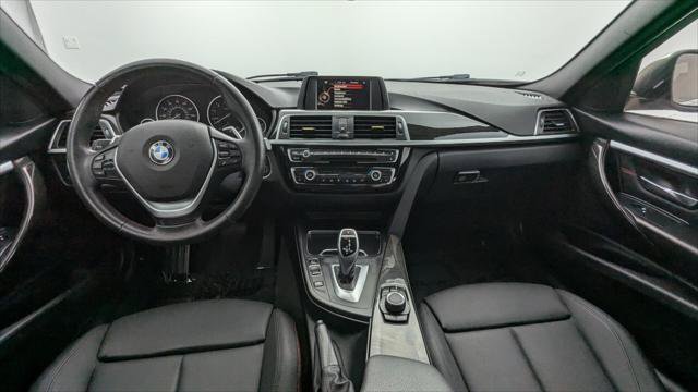Used 2017 BMW 330i Sedan RWD image 23