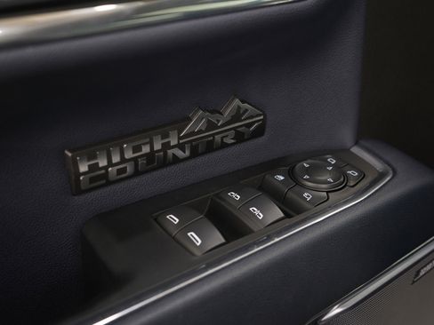 Used 2024 Chevrolet Silverado 1500 High Country image 21