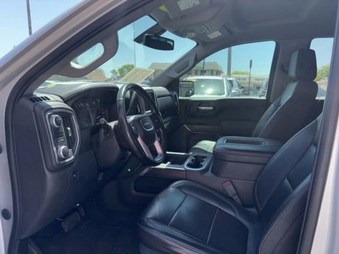 Used 2020 GMC Sierra 1500 SLT RWD image 17