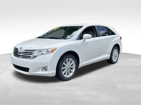 Used 2011 Toyota Venza FWD image 1