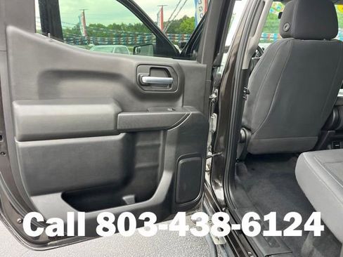 Used 2020 Chevrolet Silverado 1500 Custom Trail Boss w/ Custom Convenience Package AWD/4WD image 9