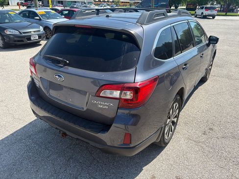 Used 2015 Subaru Outback 3.6R Limited AWD/4WD image 4