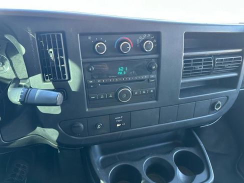 Used 2011 Chevrolet Express 3500 LS image 28