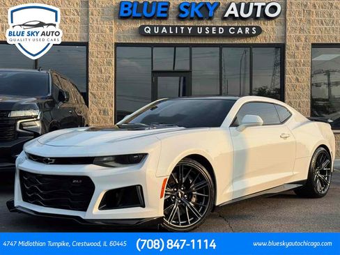 Used 2018 Chevrolet Camaro ZL1 RWD image 1