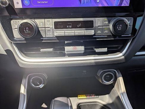 Used 2024 Toyota Grand Highlander XLE FWD image 20