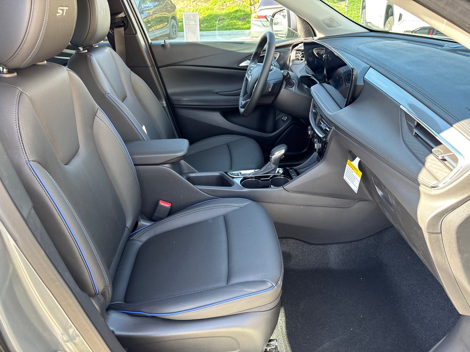 Used 2026 Buick Encore GX Sport Touring w/ Comfort Package FWD image 16