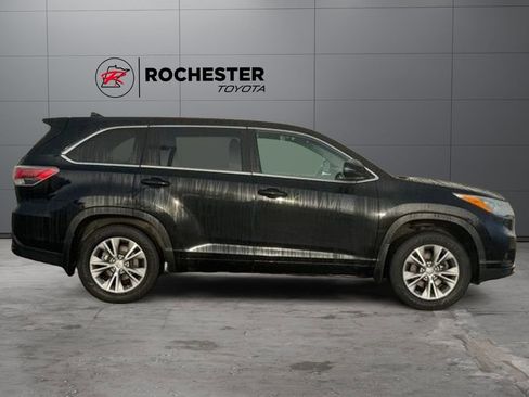 Used 2014 Toyota Highlander Plus AWD/4WD image 33