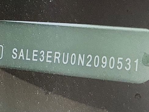 Certified 2022 Land Rover Defender 110 X-Dynamic HSE image 33