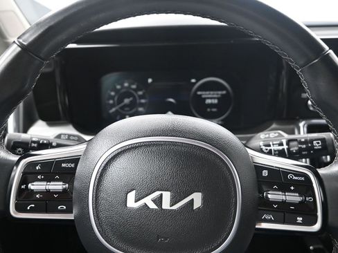 Certified 2023 Kia Sorento SX image 15