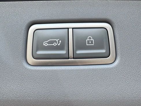 New 2026 Kia EV9 Wind image 8