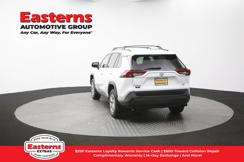 Used 2021 Toyota RAV4 LE AWD/4WD image 66