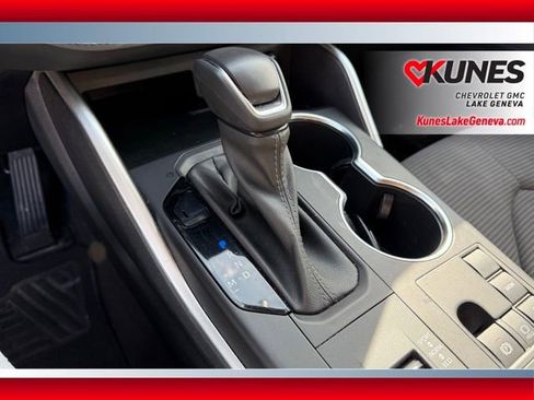 Used 2023 Toyota Highlander L image 23