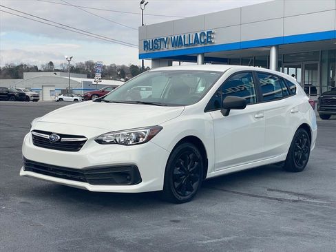 Used 2023 Subaru Impreza 2.0i image 3