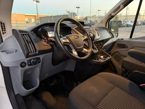 Used 2019 Ford Transit 150 XLT image 10