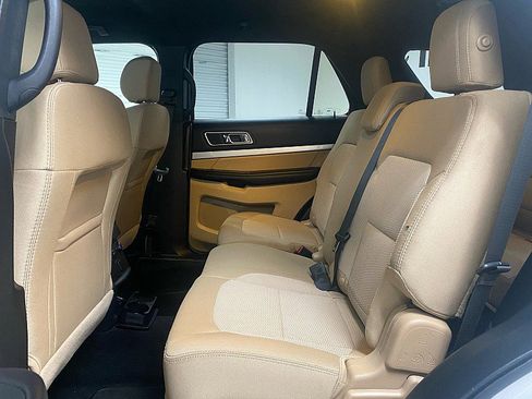 Used 2017 Ford Explorer XLT w/ Equipment Group 201A image 12