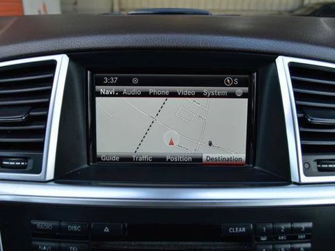 Used 2015 Mercedes-Benz ML 350 4MATIC image 23