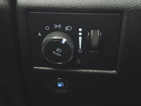 Used 2021 Jeep Grand Cherokee Laredo w/ Security & Convenience Group image 26