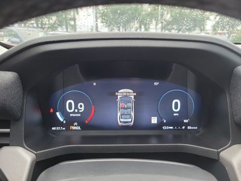 Used 2025 Ford Explorer Active RWD image 16