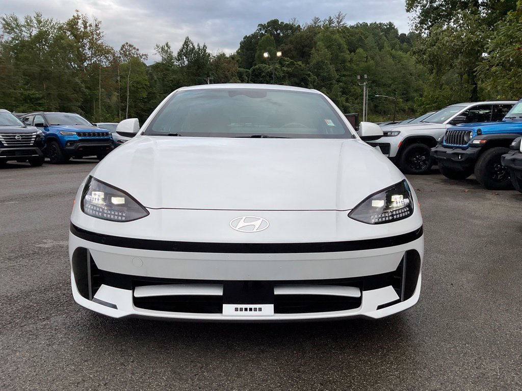 Used 2024 Hyundai Ioniq 6 SEL AWD/4WD image 2
