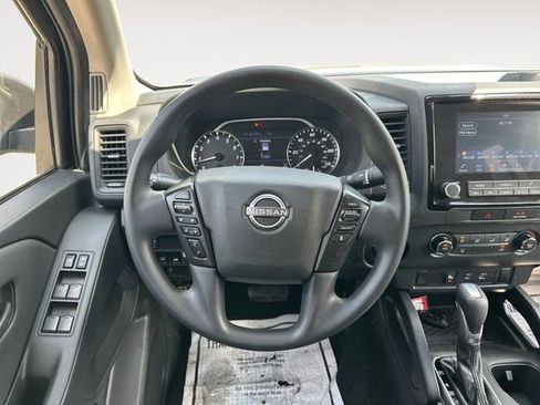 Used 2022 Nissan Frontier S w/ Technology Package AWD/4WD image 12