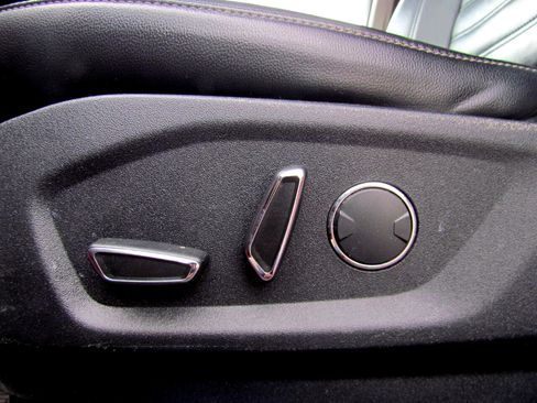 Used 2017 Ford Edge SEL w/ Equipment Group 201A image 20