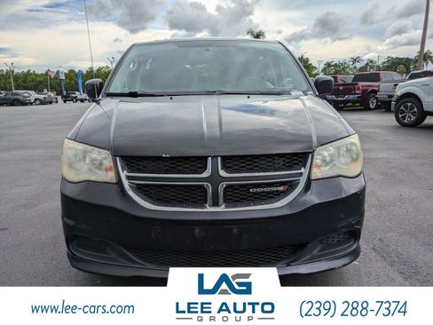 Used 2013 Dodge Grand Caravan SXT w/ Entertainment Group 1 FWD image 8