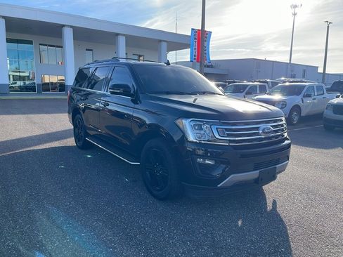 Certified 2021 Ford Expedition XLT image 4