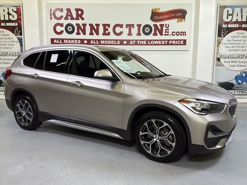 Used 2021 BMW X1 xDrive28i w/ Convenience Package image 10