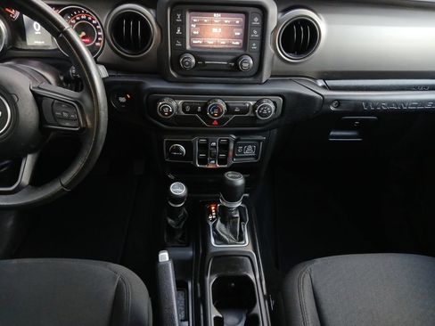 Used 2021 Jeep Wrangler Unlimited Sport AWD/4WD image 3