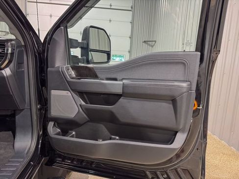 Used 2023 Ford F450 Lariat w/ Lariat Ultimate Package AWD/4WD image 23