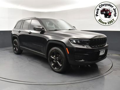 Used 2023 Jeep Grand Cherokee Altitude