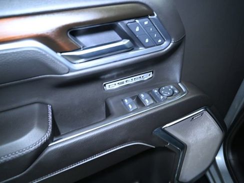 Used 2025 GMC Sierra 1500 Denali AWD/4WD image 32