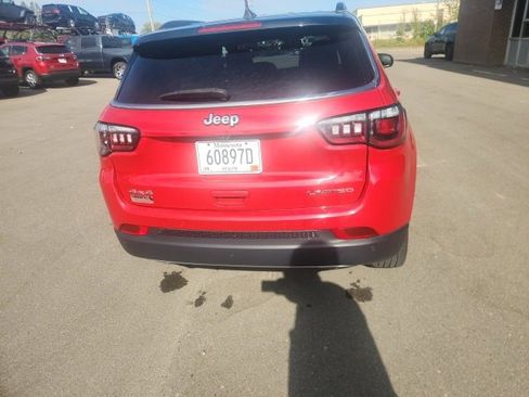 Used 2023 Jeep Compass Limited image 7