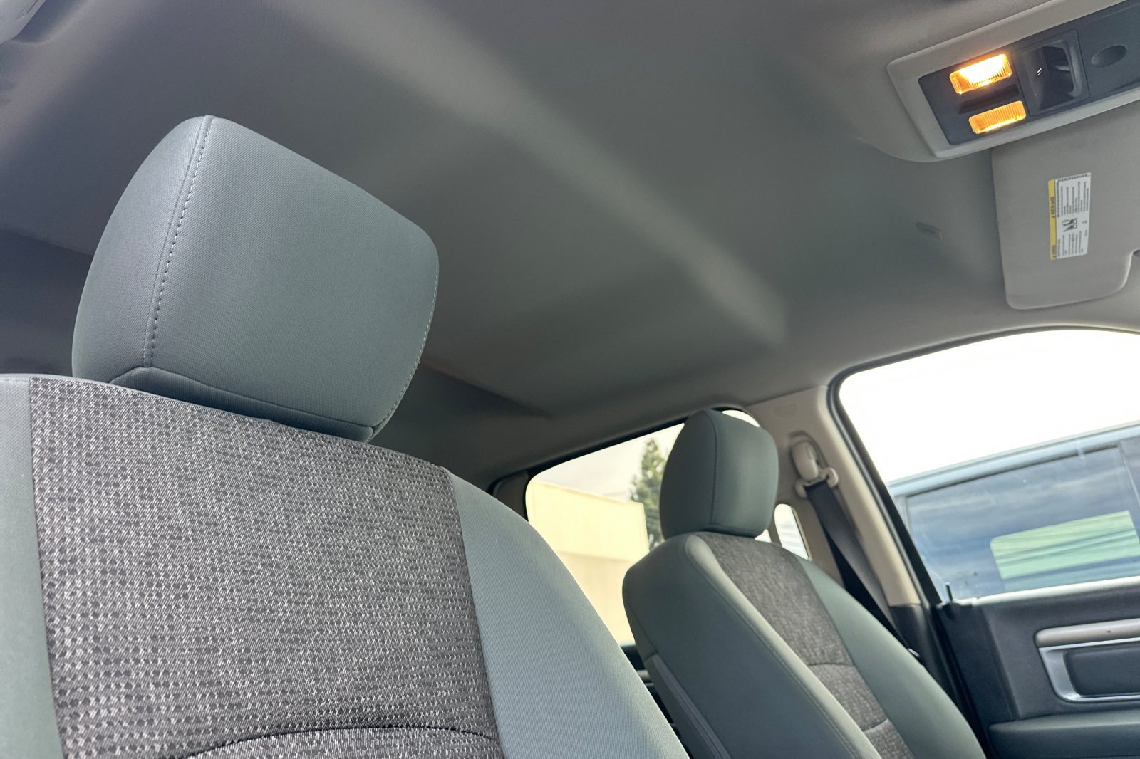 Used 2018 RAM 1500 Classic SLT AWD/4WD image 19