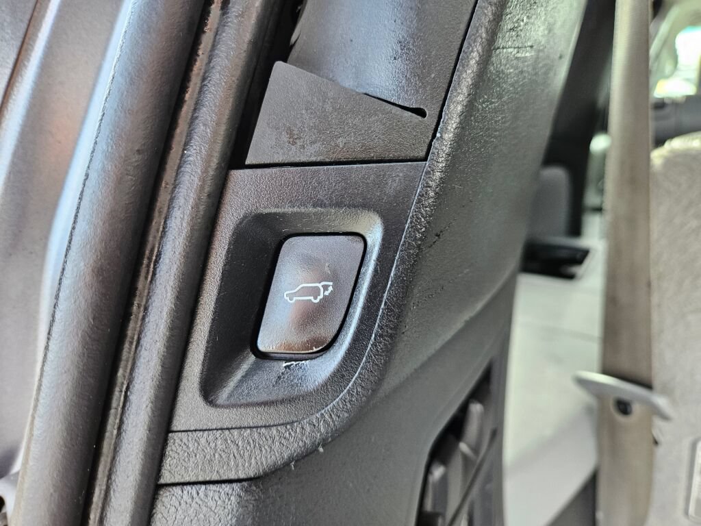 Used 2011 Toyota Sequoia Limited AWD/4WD image 10