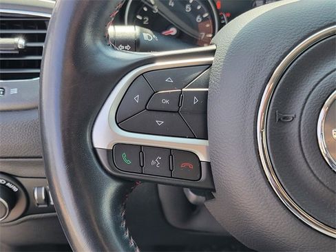 Used 2020 Jeep Compass Trailhawk image 18