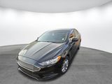 Used 2017 Ford Fusion SE w/ Fusion SE Technology Package image 2