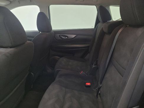 Used 2014 Nissan Rogue SV AWD/4WD image 18