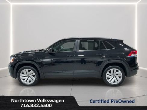 Used 2023 Volkswagen Atlas Cross Sport SE AWD/4WD image 2