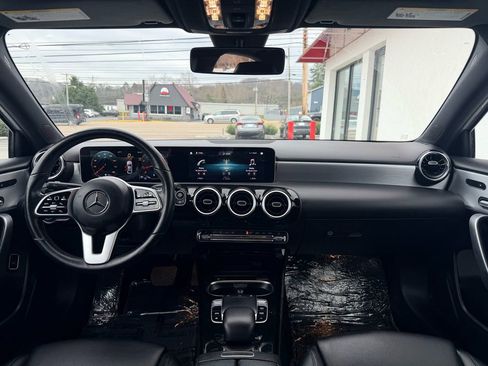 Used 2019 Mercedes-Benz A 220 image 18
