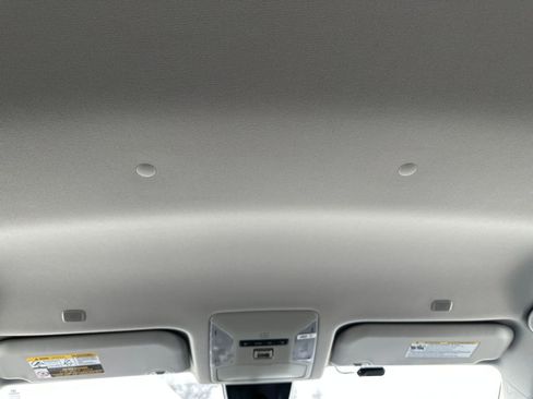 Used 2025 Toyota RAV4 LE image 17