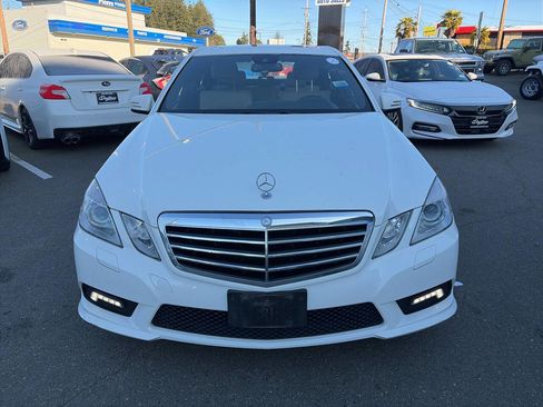 Used 2010 Mercedes-Benz E 350 4MATIC Sedan image 7