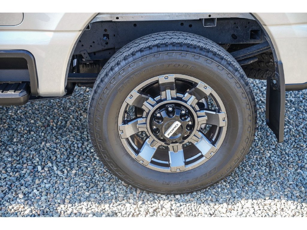 Used 2023 Ford F250 Lariat w/ Sport Appearance Package AWD/4WD image 13