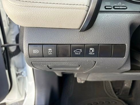 Used 2021 Toyota Camry SE image 20