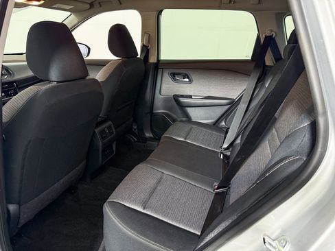 Certified 2023 Nissan Rogue SV image 32