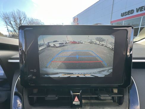 Used 2023 Toyota Corolla LE image 19