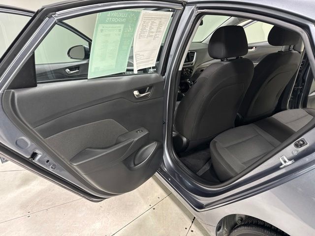 Used 2020 Hyundai Accent SE FWD image 21