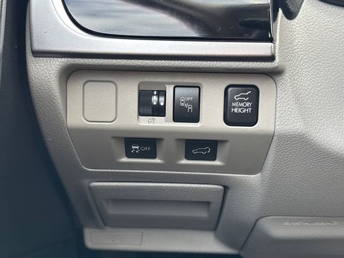 Used 2018 Subaru Forester 2.5i Limited image 29